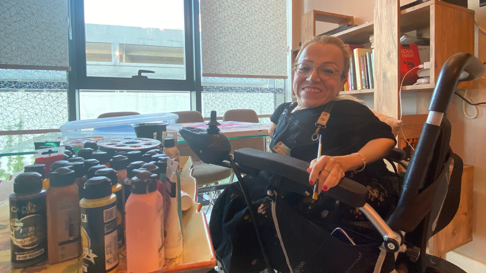 “Bağımsız yaşam hakkımız siyasetçilerin iki dudağının arasında”