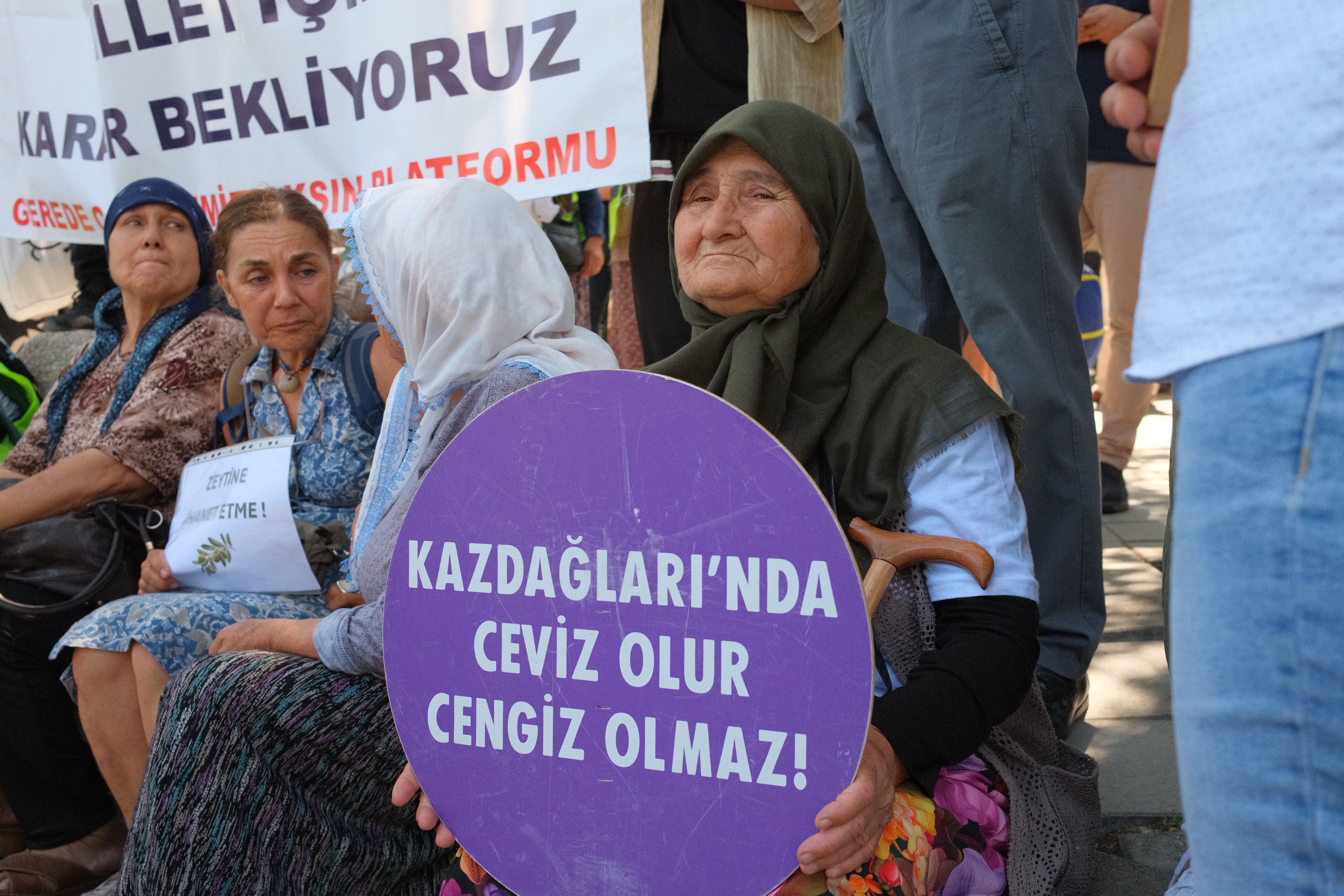 ‘Şirketokrasi Cumhuriyeti’nde “bazı” değişikliklerin anlattıkları: Kanunların ‘meşruluğu’ üzerine…