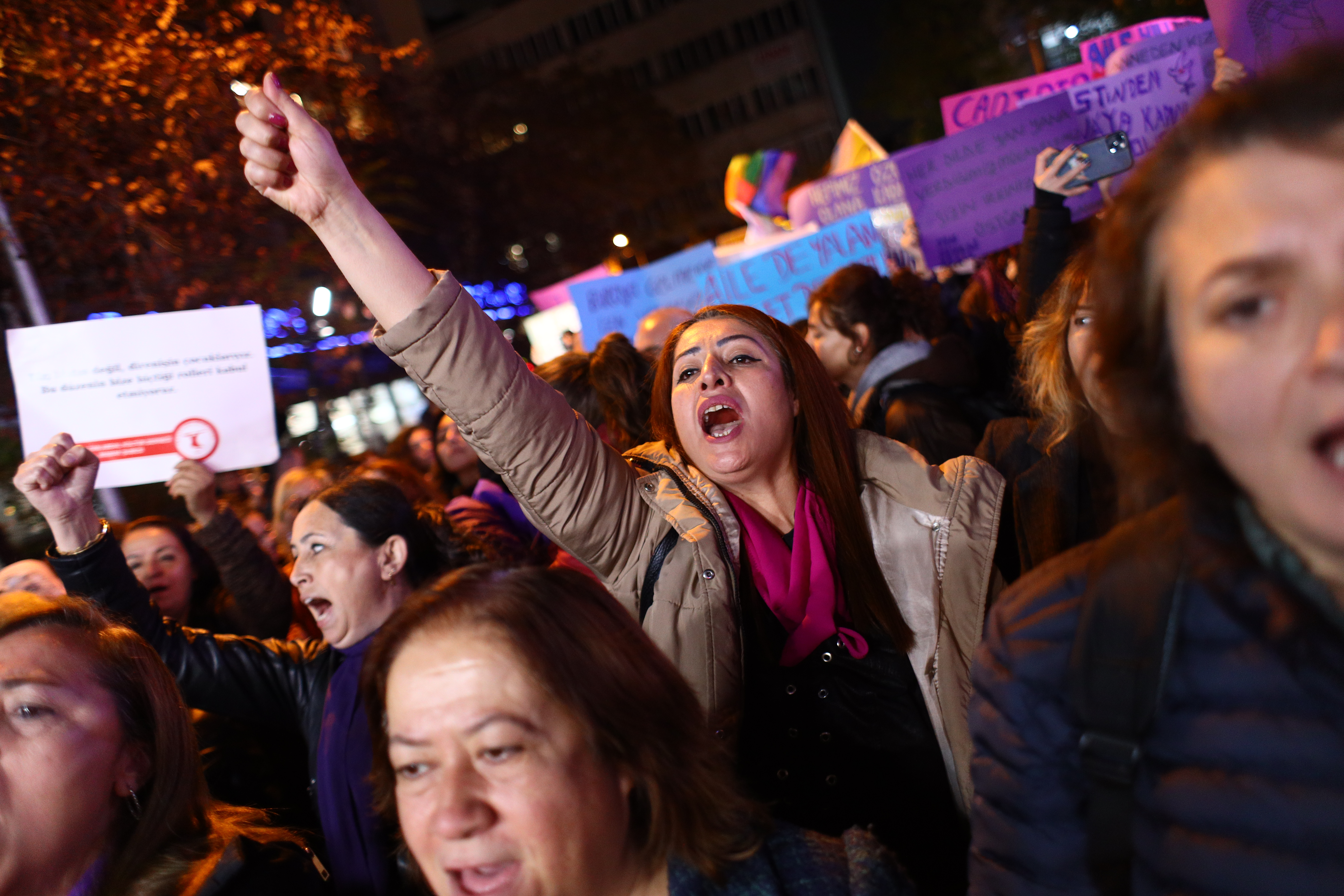 Eşit, özgür, güvenli bir yaşam için sokaklarda!