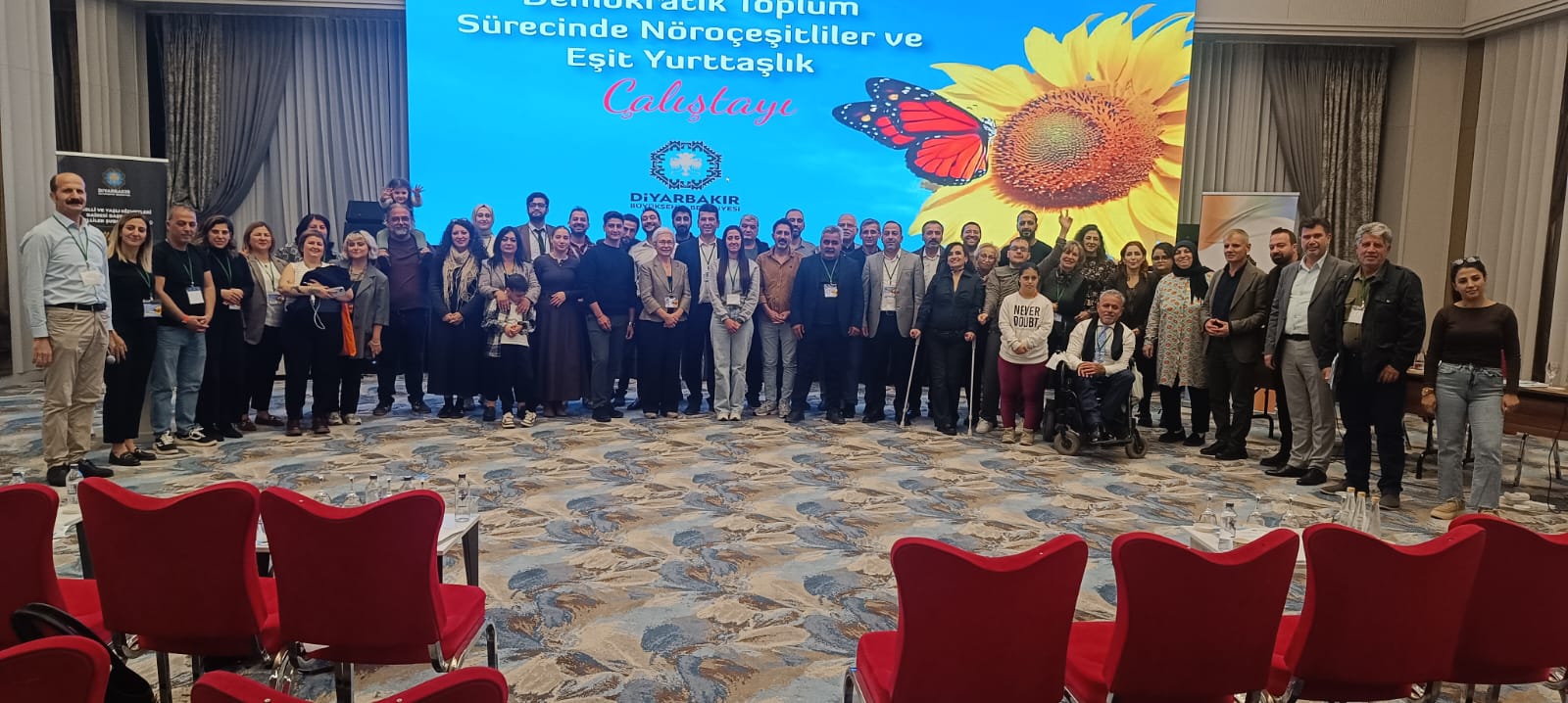 Norm baskısına karşı nöro-çeşitliler eşitlik için buluştu