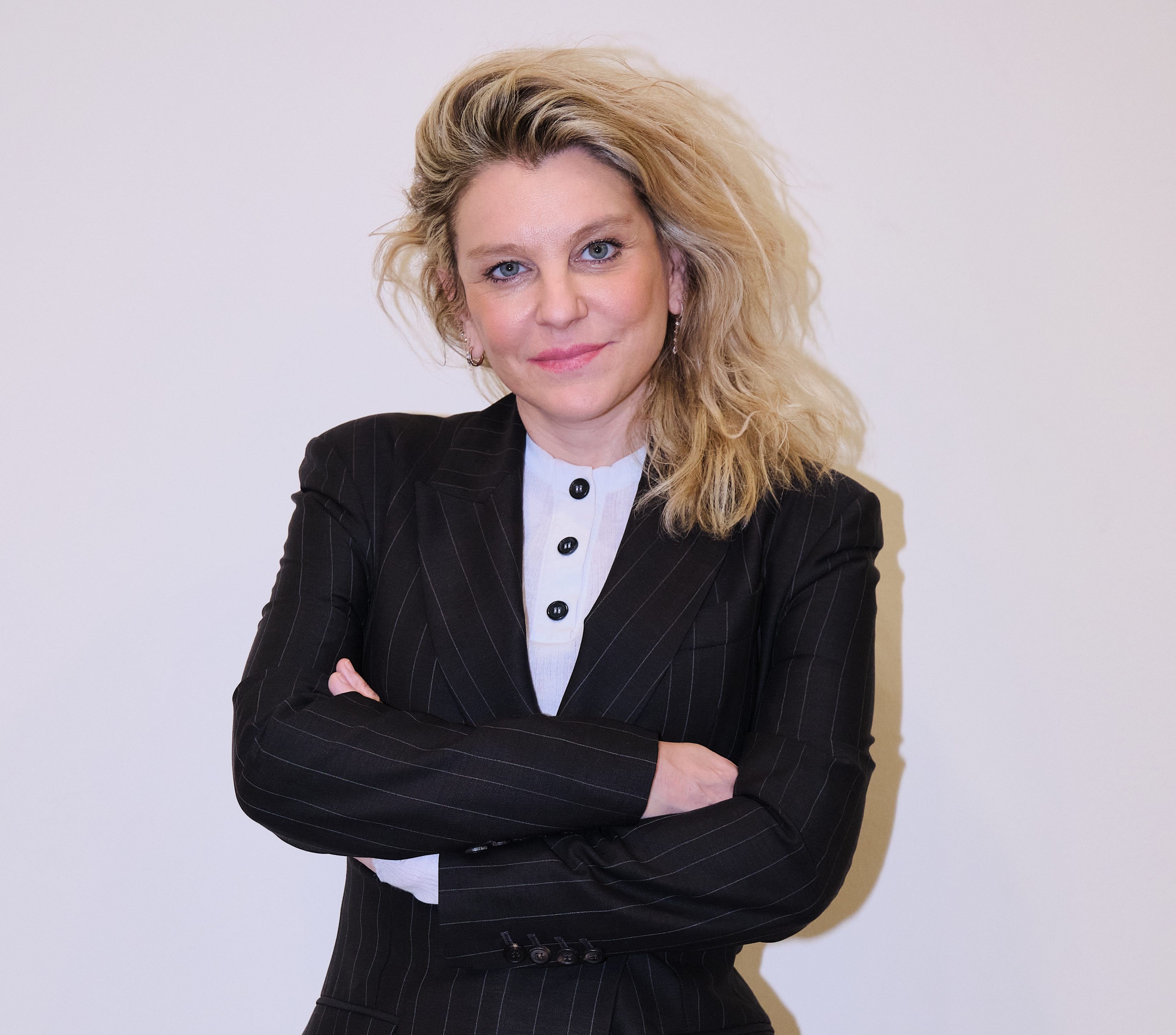 “Tüm hayalleriyle ‘ev genci’ olmaya hapsolmuş birini dinlemek oldukça kalp kırıcı”