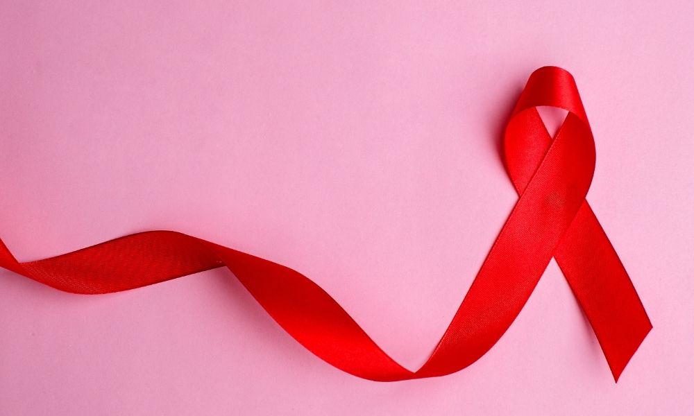 HIV alanında çalışan örgütlere yönelik soruşturmalar, topluluk temelli mücadeleyi nasıl etkileyebilir?